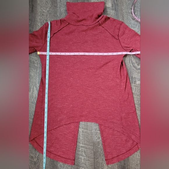 Free People We The Free Split Back Chunky Turtleneck Womens XS Rusty Brick Boho - Picture 9 of 12